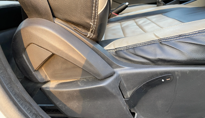 2019 Ford New Figo TITANIUM1.5 DIESEL, Diesel, Manual, 94,547 km, Driver Side Adjustment Panel