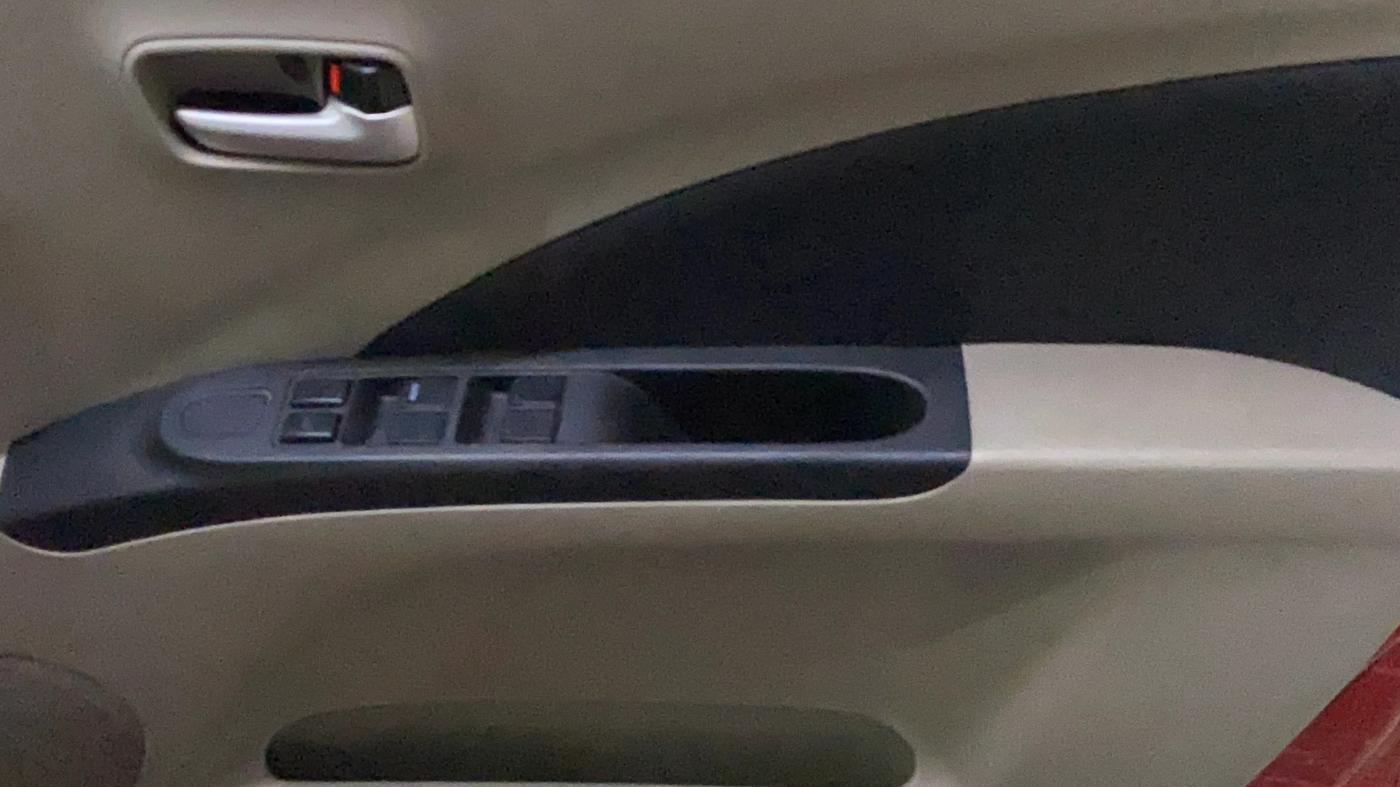 2017 Maruti Celerio VXI, Petrol, Manual, 51,831 km, Driver Side Door Panels Control