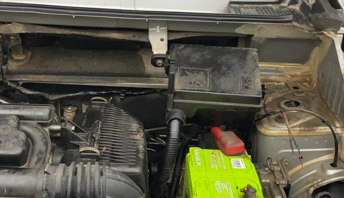 2022 Renault Kwid RXL 1.0 AMT, Petrol, Automatic, 49,984 km, Engine View - Left