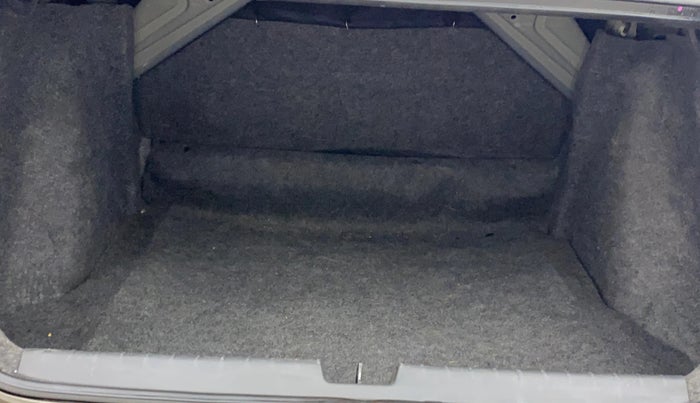 2016 Honda City 1.5L I-VTEC VX, Petrol, Manual, 66,622 km, Boot Inside