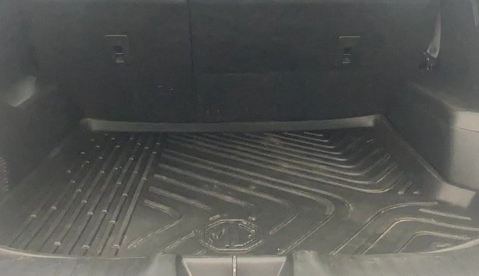 2019 MG HECTOR SHARP 1.5 DCT PETROL, Petrol, Automatic, 30,868 km, Boot Inside