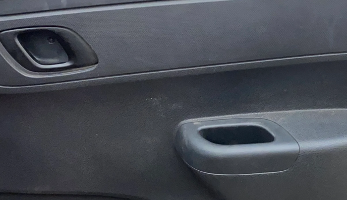 2016 Renault Kwid RXT 0.8, Petrol, Manual, 45,419 km, Driver Side Door Panels Control