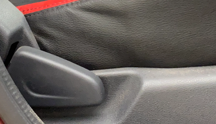 2016 Renault Kwid RXT 0.8, Petrol, Manual, 45,419 km, Driver Side Adjustment Panel