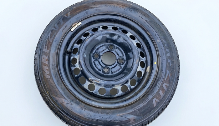 2016 Honda Brio S MT, CNG, Manual, 1,05,546 km, Spare Tyre