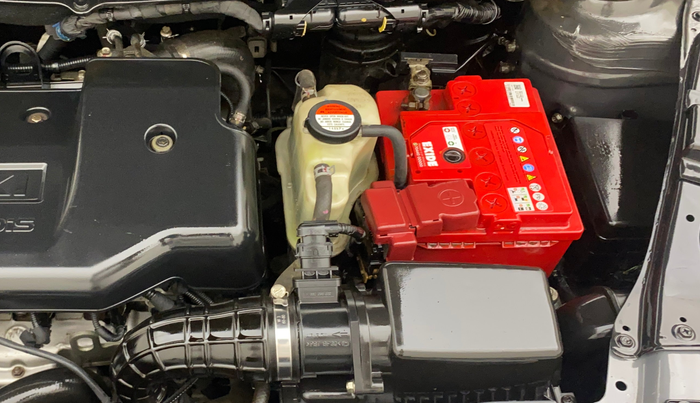 2016 Maruti Swift Dzire VDI (O), Diesel, Manual, 86,116 km, Engine View - Left