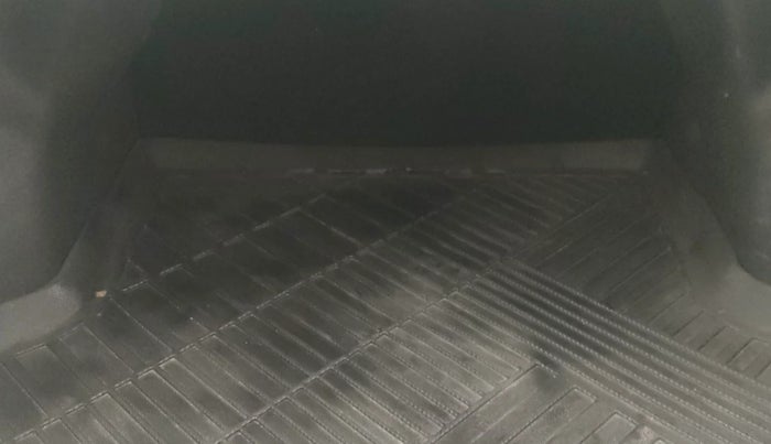 2022 Maruti Ciaz ALPHA 1.5 SHVS PETROL, Petrol, Manual, 50,287 km, Boot Inside