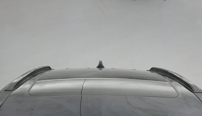 2022 Mahindra XUV700 AX 5 P MT 5 STR, Petrol, Manual, 46,331 km, Moonroof/ Sunroof