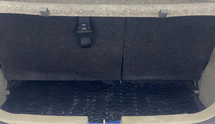 2014 Maruti Celerio VXI AMT, Petrol, Automatic, 50,314 km, Boot Inside