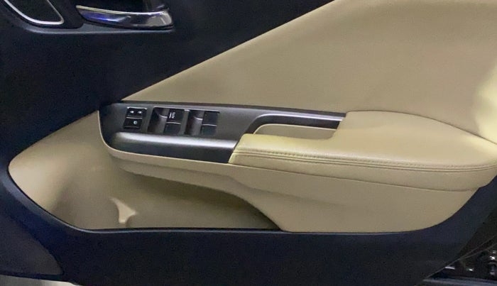 2020 Honda City 1.5L I-VTEC ZX CVT, Petrol, Automatic, 72,223 km, Driver Side Door Panels Control