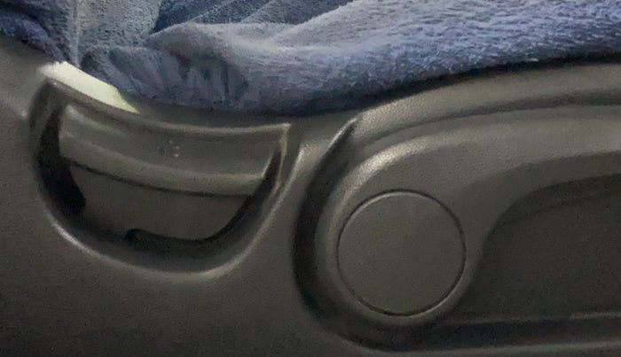 2018 Hyundai Elite i20 ASTA 1.2 (O), Petrol, Manual, 62,079 km, Driver Side Adjustment Panel