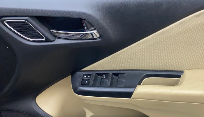 2020 Honda City 1.5L I-VTEC VX CVT, Petrol, Automatic, 93,500 km, Driver Side Door Panels Control