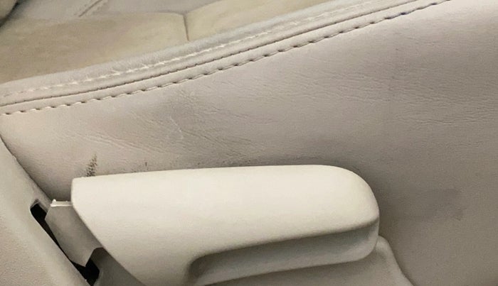 2016 Maruti Ciaz VXI, Petrol, Manual, 25,898 km, Driver Side Adjustment Panel