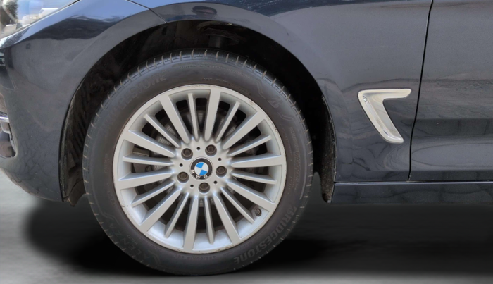 2019 BMW 3 Series  GT 320d Luxury Line, Diesel, Automatic, 69,884 km, Left Front Wheel