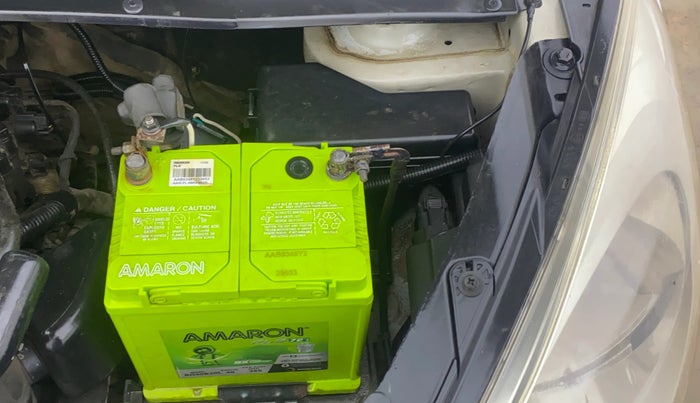 2012 Hyundai i10 SPORTZ 1.2, Petrol, Manual, 1,26,549 km, Engine View - Left