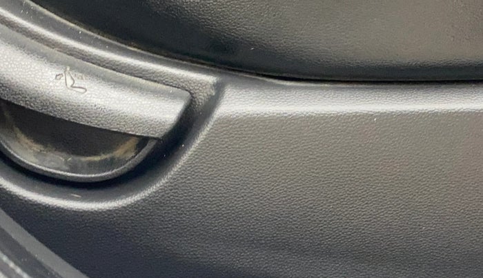 2019 Hyundai Grand i10 MAGNA 1.2 KAPPA VTVT, CNG, Manual, 1,12,058 km, Driver Side Adjustment Panel