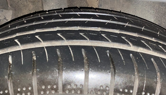 2020 KIA SELTOS HTK PLUS 1.5, Petrol, Manual, 28,909 km, Right Rear Tyre Tread