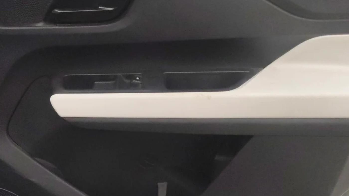 2023 Tata PUNCH PURE MT, Petrol, Manual, 9,111 km, Driver Side Door Panels Control