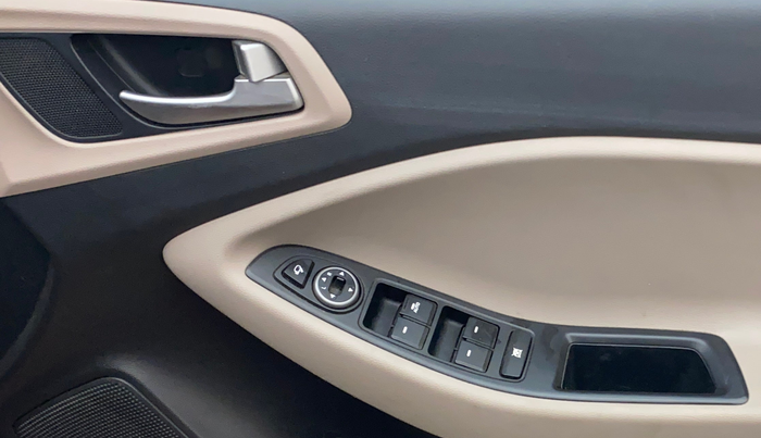 2019 Hyundai Elite i20 ASTA (O) CVT, Petrol, Automatic, 61,245 km, Driver Side Door Panels Control