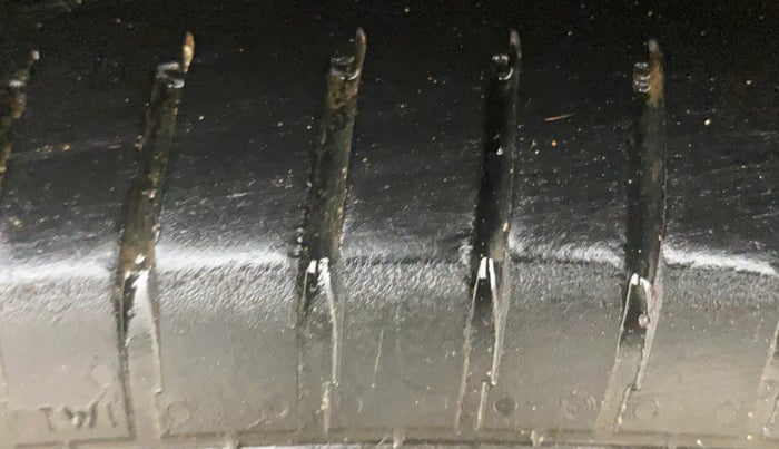 2019 Hyundai Elite i20 ASTA (O) CVT, Petrol, Automatic, 61,245 km, Left Rear Tyre Tread