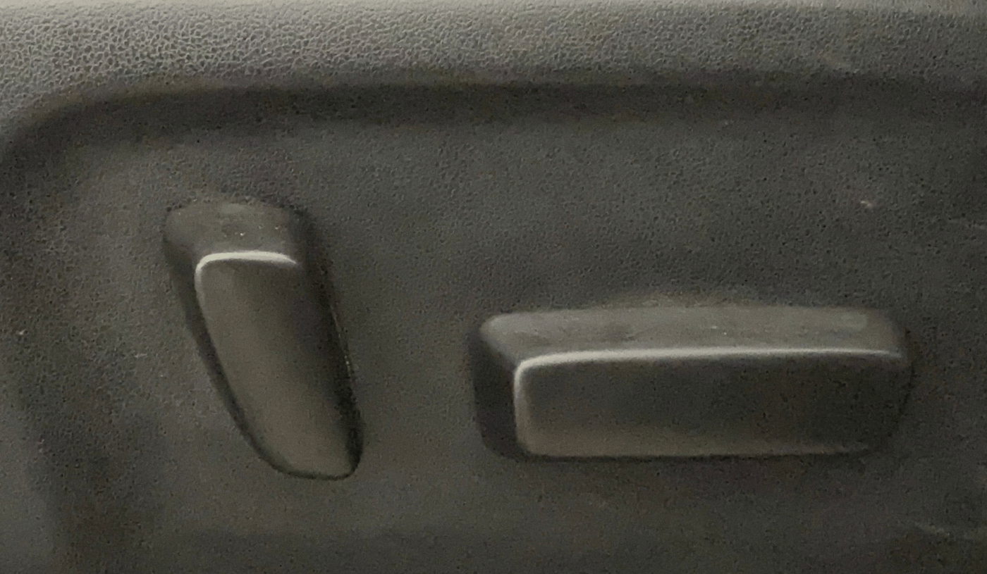 2021 Toyota Innova Crysta 2.7 ZX AT 7 STR, Petrol, Automatic, 62,142 km, Driver Side Adjustment Panel