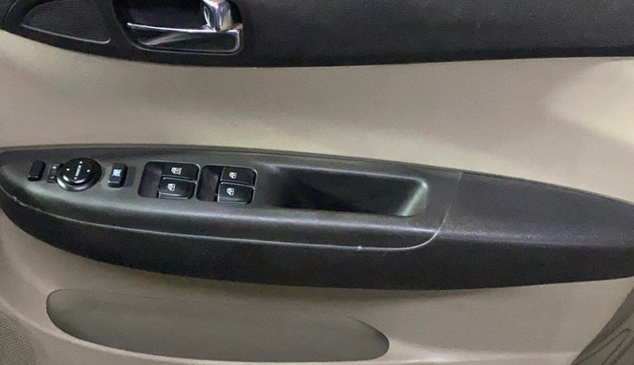 2012 Hyundai i20 SPORTZ 1.2, Petrol, Manual, 39,730 km, Driver Side Door Panels Control