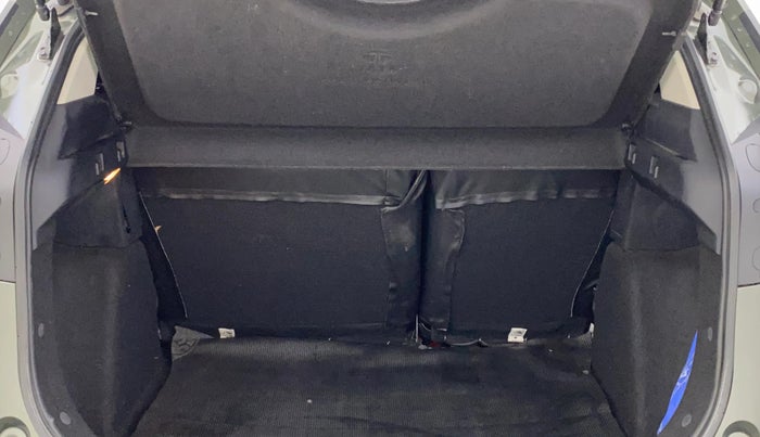 2023 Tata NEXON XZ PLUS DIESEL SUNROOF, Diesel, Manual, 78,294 km, Boot Inside