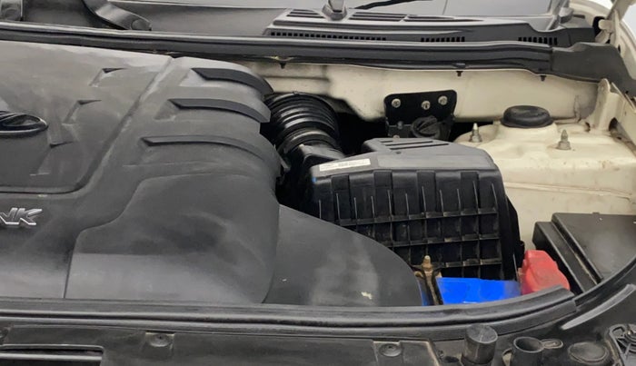 2020 Mahindra XUV500 W11, Diesel, Manual, 66,281 km, Engine View - Left