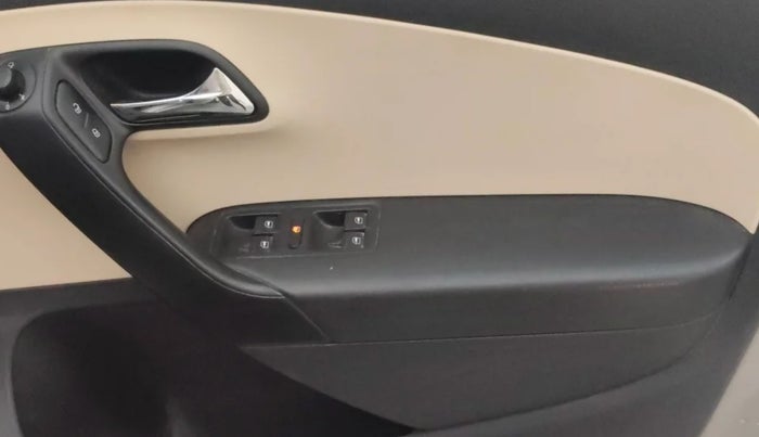 2018 Skoda Rapid STYLE 1.5 TDI, Diesel, Manual, 1,02,729 km, Driver Side Door Panels Control