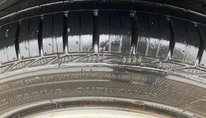 2015 Honda Brio S MT, Petrol, Manual, 56,580 km, Left Rear Tyre Tread