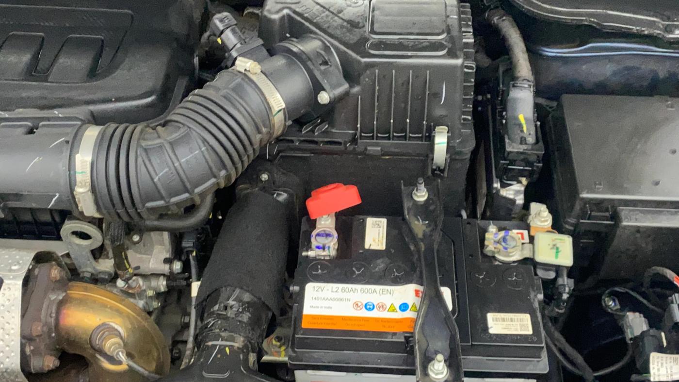 2024 Mahindra XUV 3XO AX5L 1.2 TGDi, Petrol, Manual, 11,453 km, Engine View - Left