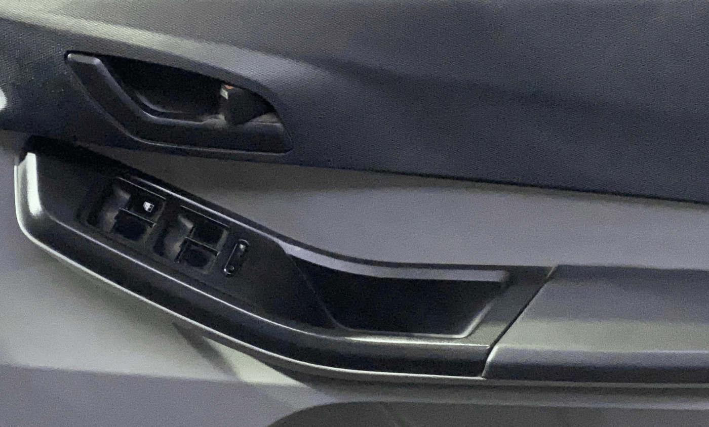 2022 Tata Tiago XT PETROL, Petrol, Manual, 82,299 km, Driver Side Door Panels Control