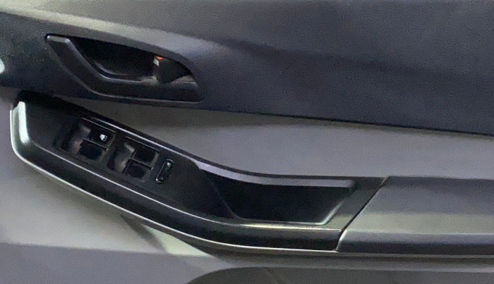 2022 Tata Tiago XT PETROL, Petrol, Manual, 82,299 km, Driver Side Door Panels Control