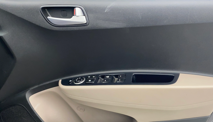 2019 Hyundai Grand i10 SPORTZ 1.2 KAPPA VTVT, Petrol, Manual, 38,471 km, Driver Side Door Panels Control