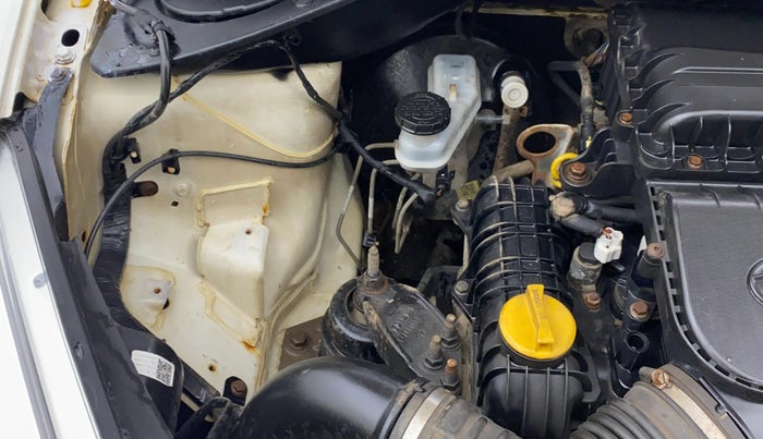 2018 Tata Tiago XT PETROL, CNG, Manual, 77,971 km, Engine View - Right