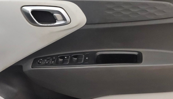 2021 Hyundai GRAND I10 NIOS SPORTZ 1.2 KAPPA VTVT CNG, CNG, Manual, 78,544 km, Driver Side Door Panels Control