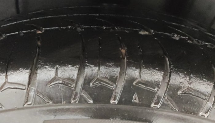 2021 Hyundai GRAND I10 NIOS SPORTZ 1.2 KAPPA VTVT CNG, CNG, Manual, 78,544 km, Left Rear Tyre Tread