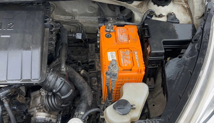 2014 Hyundai Grand i10 SPORTZ 1.2 KAPPA VTVT, Petrol, Manual, 99,524 km, Engine View - Left