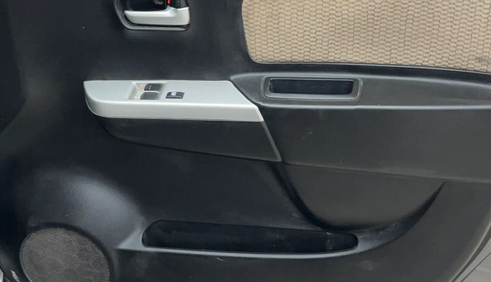 2017 Maruti Wagon R 1.0 LXI, Petrol, Manual, 22,951 km, Driver Side Door Panels Control