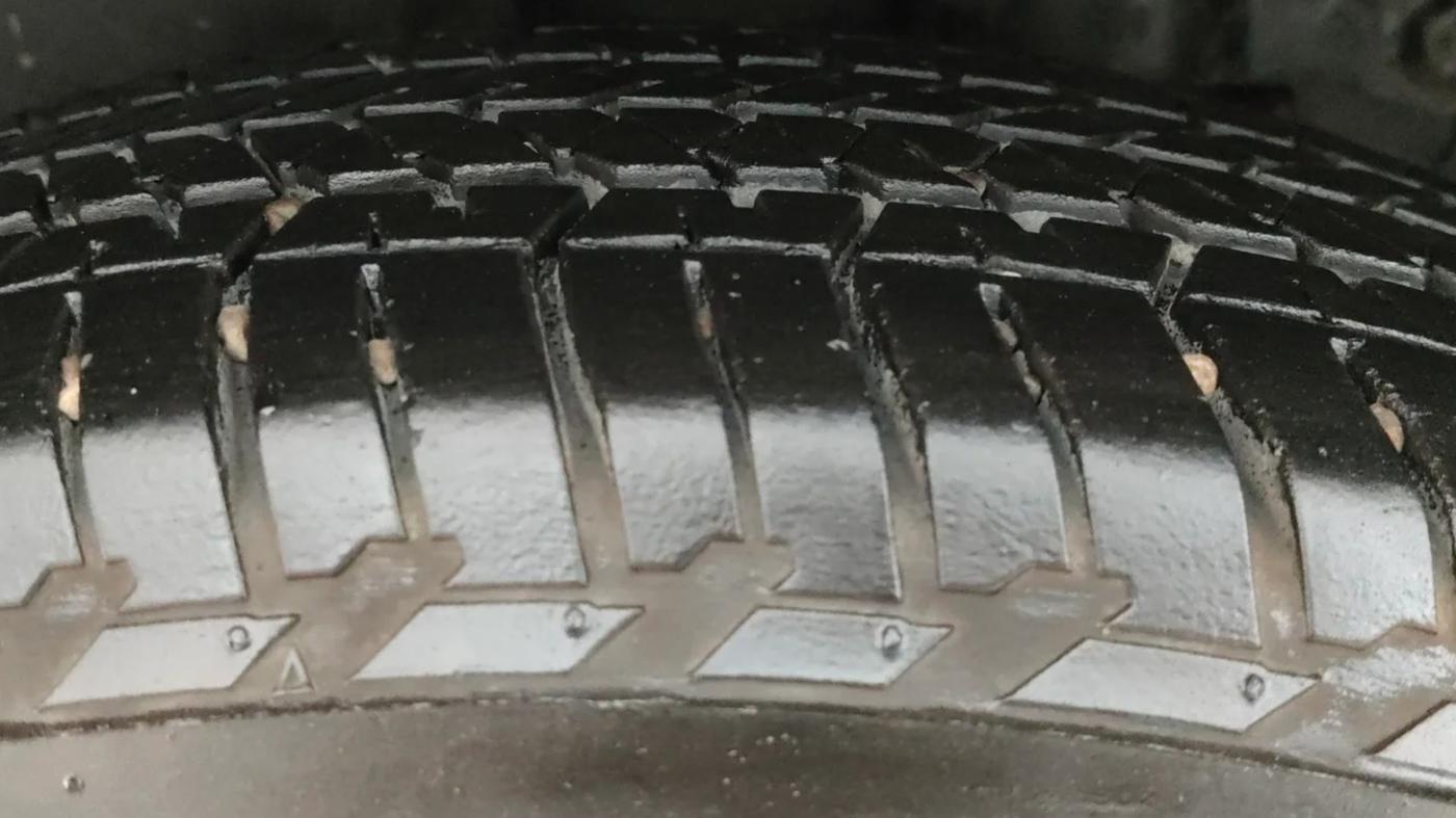 2020 Tata Harrier XZA PLUS 2.0L, Diesel, Automatic, 96,329 km, Right Rear Tyre Tread
