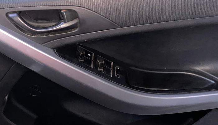 2022 Tata NEXON XM PETROL, Petrol, Manual, 66,589 km, Driver Side Door Panels Control