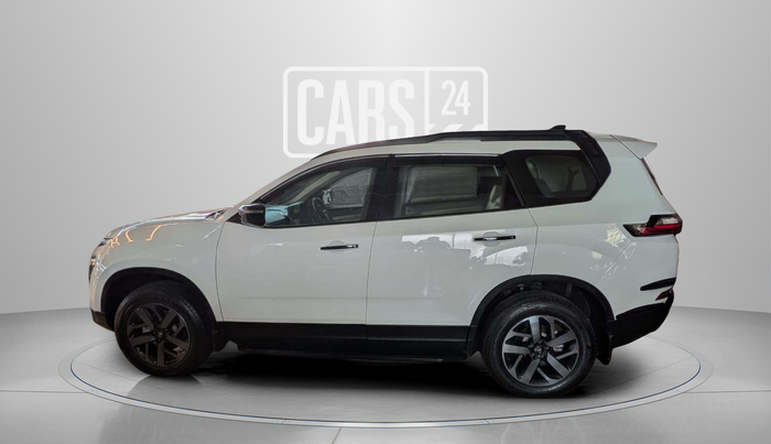 2022 Tata Safari XZA PLUS ADVENTURE, Diesel, Automatic, 16,744 km, Left Side