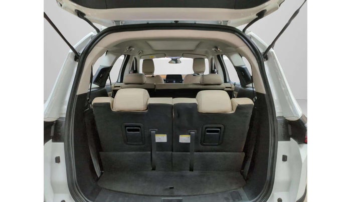 2022 Tata Safari XZA PLUS ADVENTURE, Diesel, Automatic, 16,744 km, Boot Door Open