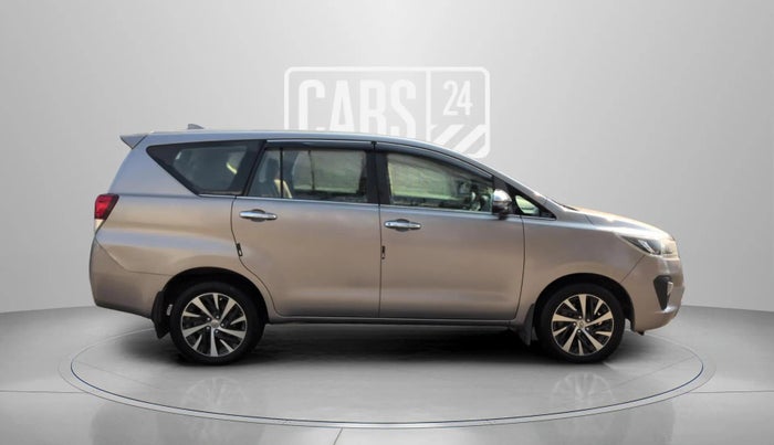 2020 Toyota Innova Crysta 2.4 ZX AT 7 STR, Diesel, Automatic, 95,785 km, Right Side View