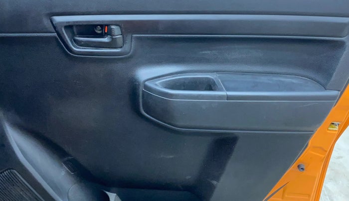 2019 Maruti S PRESSO VXI+, Petrol, Manual, 98,850 km, Driver Side Door Panels Control