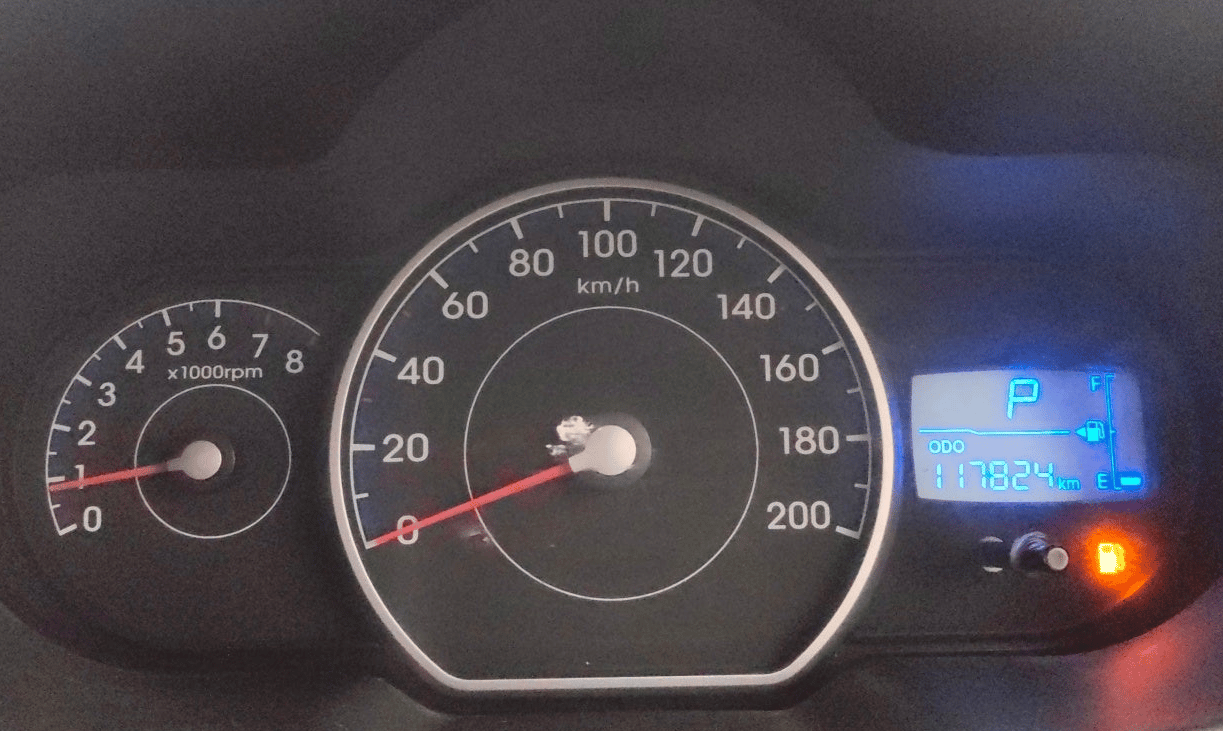 2012 Hyundai i10 ASTA 1.2 AT SUNROOF, CNG, Automatic, 1,17,801 km, Odometer Image