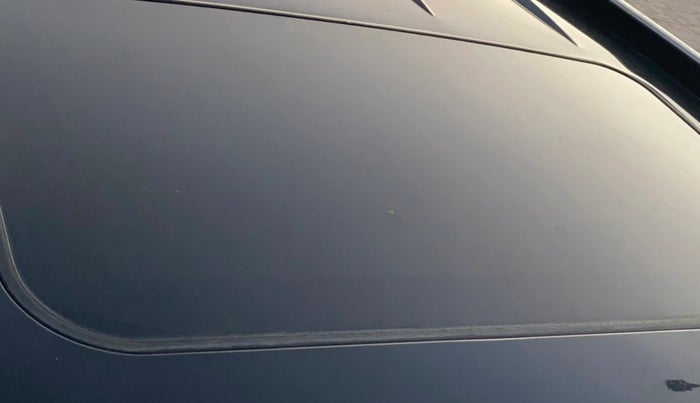 2019 Mahindra XUV500 W9, Diesel, Manual, 56,437 km, Moonroof/ Sunroof