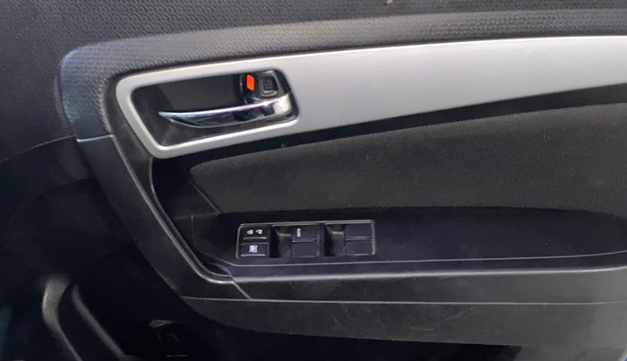 2021 Maruti Vitara Brezza ZXI PLUS, Petrol, Manual, 62,466 km, Driver Side Door Panels Control