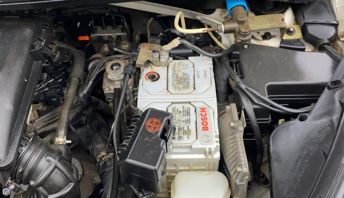 2017 Hyundai Xcent SX 1.2, CNG, Manual, 78,345 km, Engine View - Left