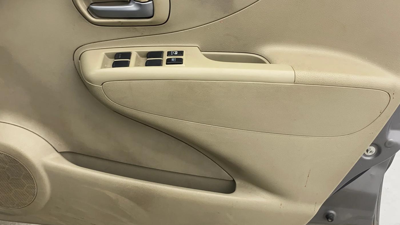 2012 Maruti A Star VXI, Petrol, Manual, 58,911 km, Driver Side Door Panels Control