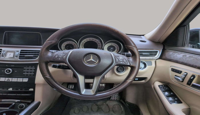 2016 Mercedes Benz E Class E 250 CDI Avantgarde, Diesel, Automatic, 62,468 km, Steering Wheel Close Up